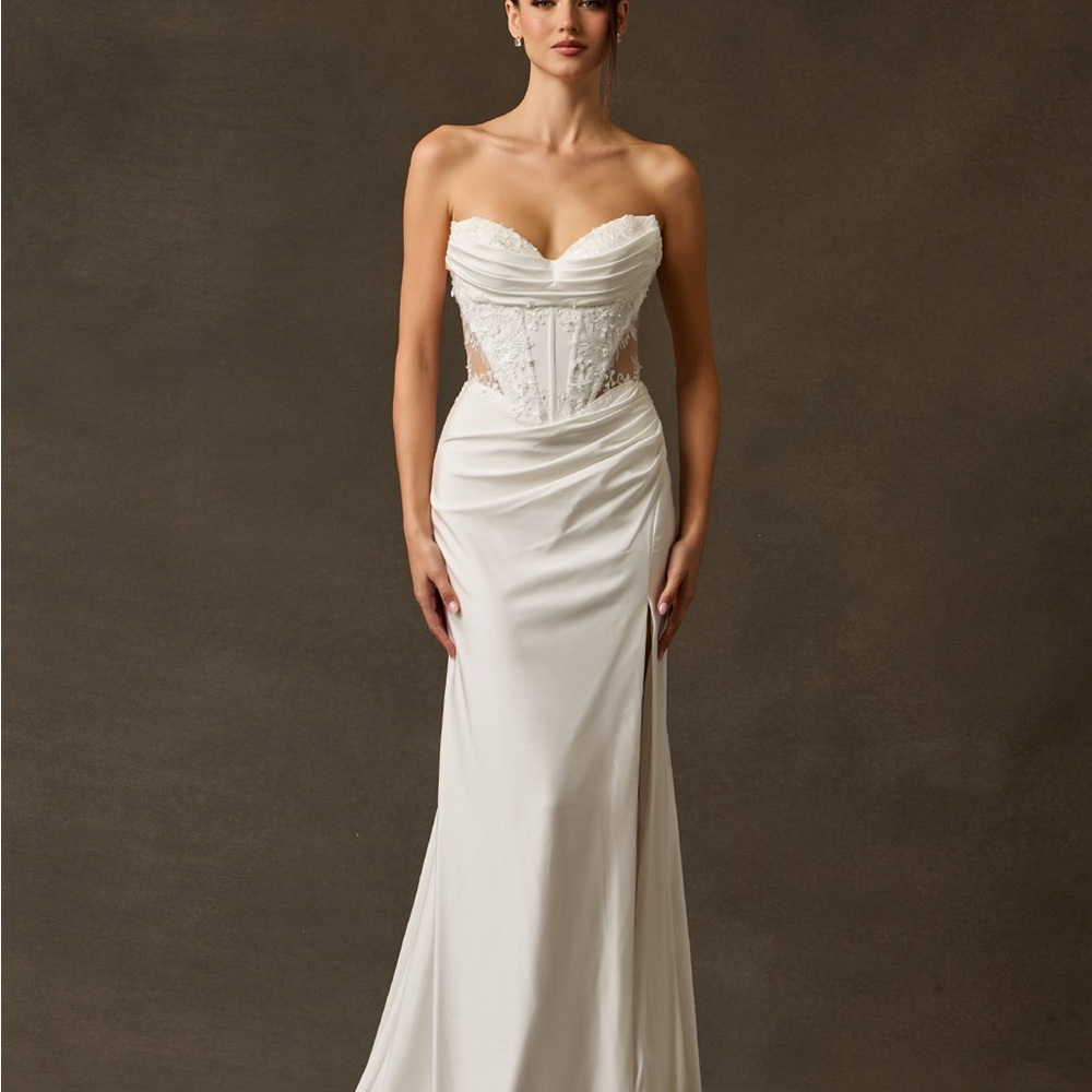 Elegant White Strapless Women Dress